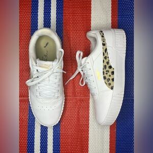 🥳✨ Puma Carina 2.0 -  White Sneakers with Leopard Print Accent - Size US 4